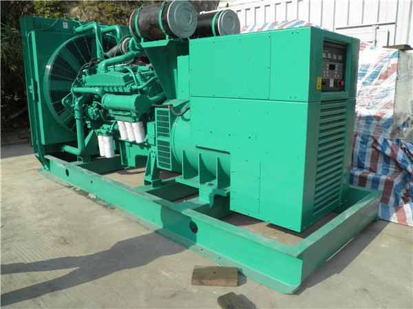 镇安出租发电机 发电机组厂家：柴油发电机组的控制屏的作用是什么？