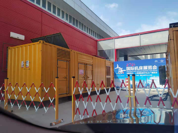 镇安发电车出租-发电机无电压或电压太低怎么办？