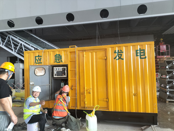 镇安怎样判断空气滤清器是否需要更换？
